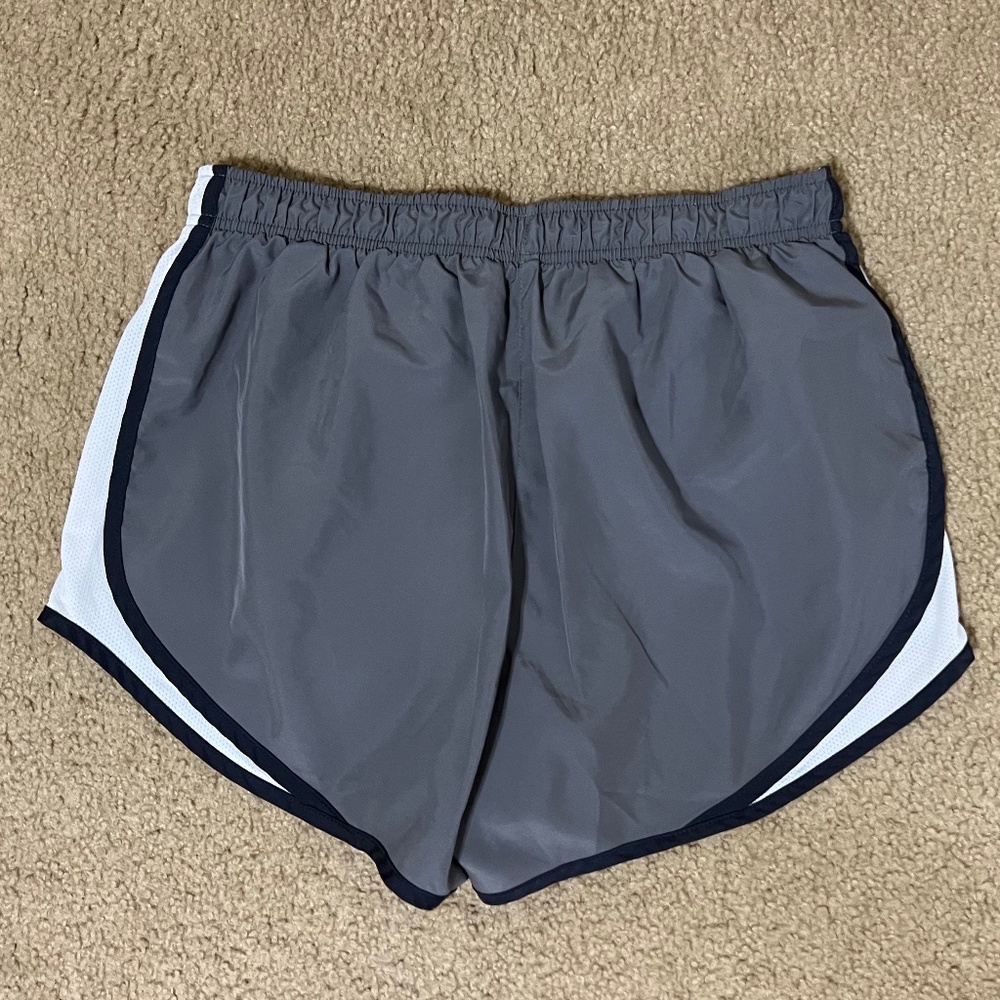 Womens Nike DriFit Running Shorts - Picture 2 of 3